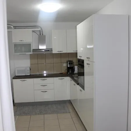 Roza * Gornje Biljane