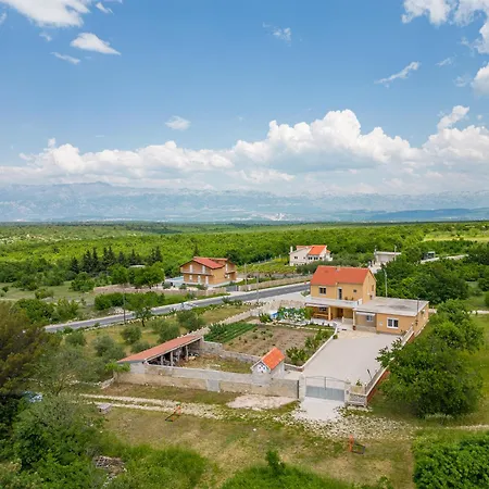 Roza * Gornje Biljane